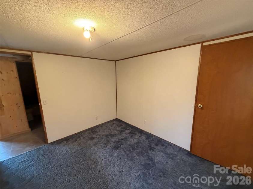 215 Humphrey Boulevard, Gastonia, NC 28052.  MLS# CAR4340484, YatesRealty ID 2184. 