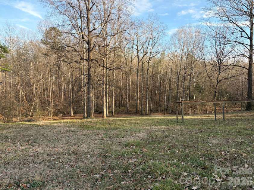 215 Humphrey Boulevard, Gastonia, NC 28052.  MLS# CAR4340484, YatesRealty ID 2184. 