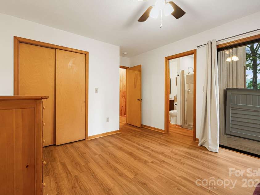 285 Fairway Loop, Burnsville, NC 28714.  MLS# CAR4271879, YatesRealty ID 2184. 