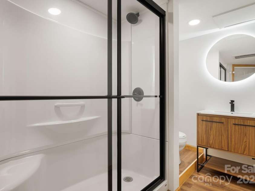 285 Fairway Loop, Burnsville, NC 28714.  MLS# CAR4271879, YatesRealty ID 2184. 