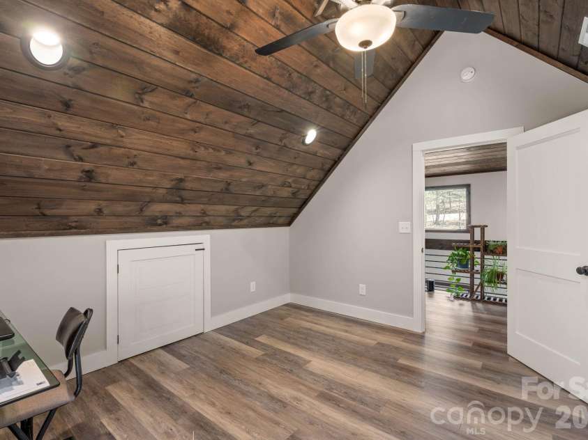 25 Briar Ridge Lane, Nebo, NC 28761.  MLS# CAR4368430, YatesRealty ID 21840. 