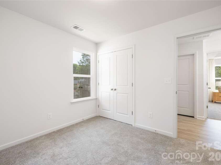 5514 Anderson Road, Charlotte, NC 28269.  MLS# CAR4368079, YatesRealty ID 21841. Representation