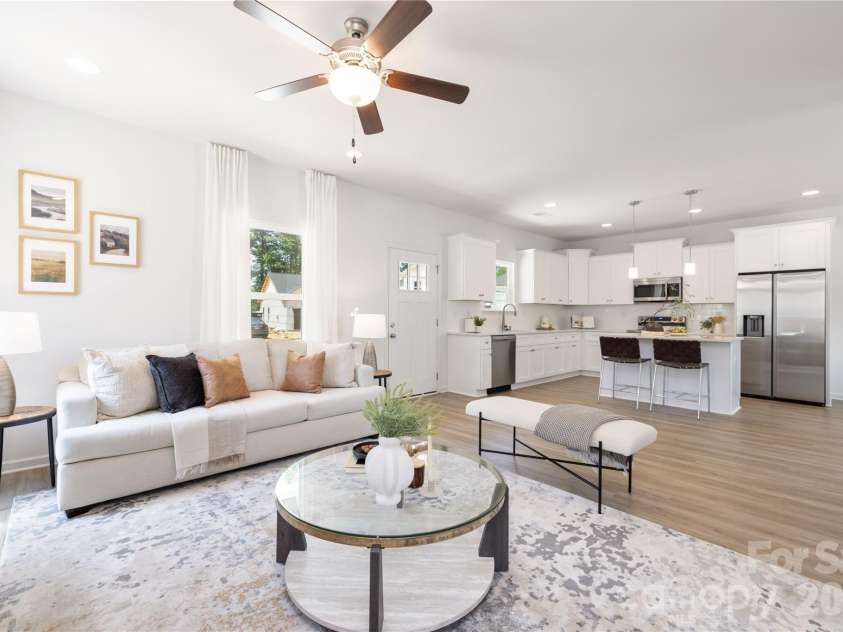 5514 Anderson Road, Charlotte, NC 28269.  MLS# CAR4368079, YatesRealty ID 21841. Representation
