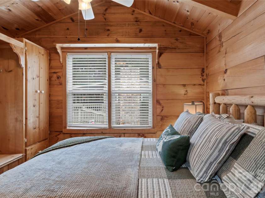 489 Buttons Lane, Sparta, NC 28675.  MLS# CAR4379762, YatesRealty ID 21842. 