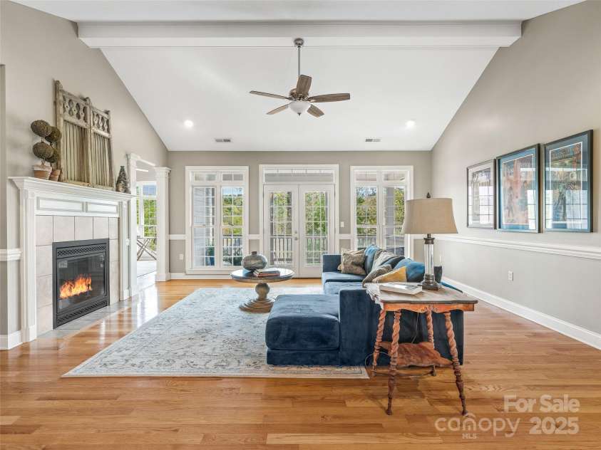 69 Ledgestone Drive, Fairview, NC 28730.  MLS# CAR4246045, YatesRealty ID 21842. 