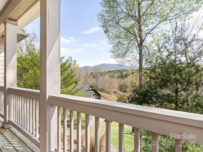 69 Ledgestone Drive, Fairview, NC 28730.  MLS# CAR4246045, YatesRealty ID 21842. 