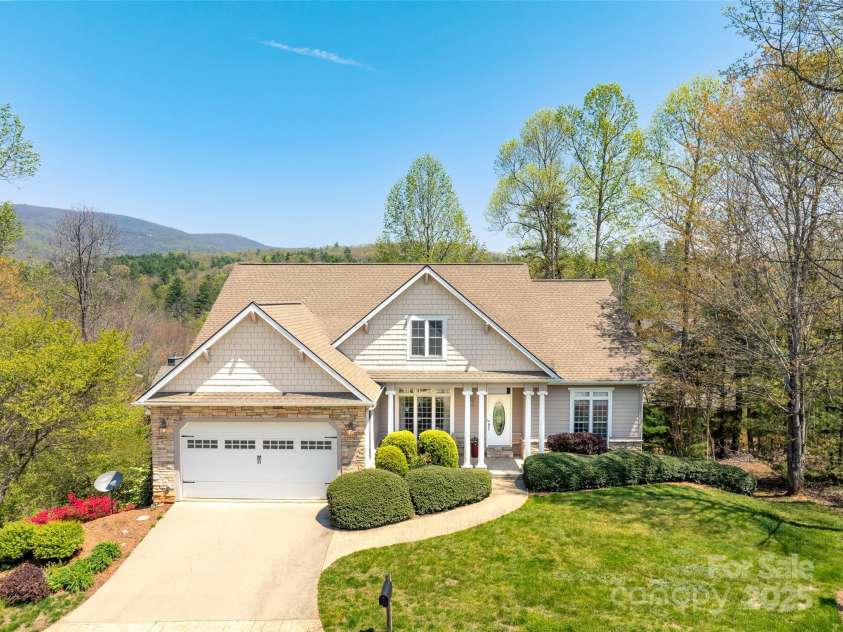 69 Ledgestone Drive, Fairview, NC 28730.  MLS# CAR4246045, YatesRealty ID 21842. Welcome to 69 Ledgestone
