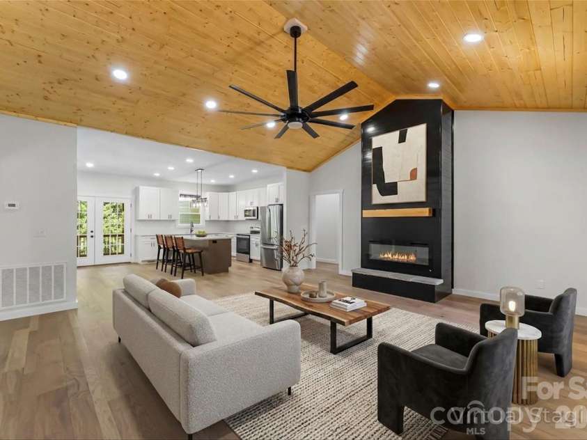 438 Plantation Drive, Marion, NC 28752.  MLS# CAR4373856, YatesRealty ID 21843. Virtual staging