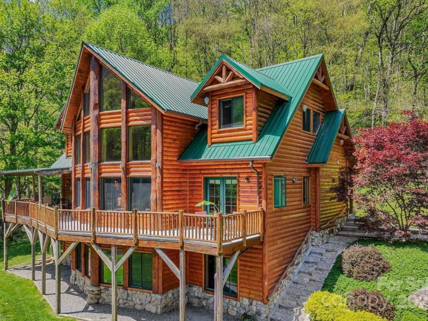 1104 Long Branch Road, Mars Hill, NC 28754.  MLS# CAR4252912, YatesRealty ID 21844. 