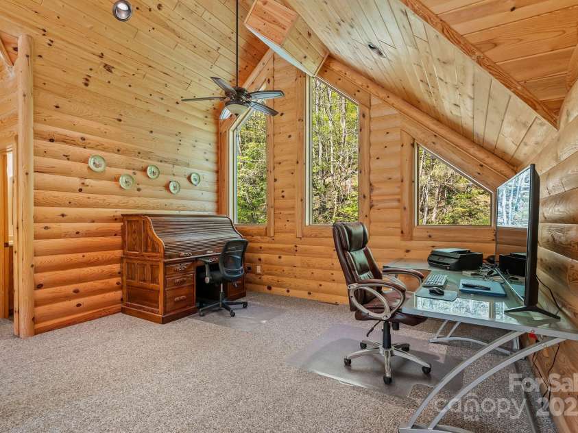 1104 Long Branch Road, Mars Hill, NC 28754.  MLS# CAR4252912, YatesRealty ID 21844. Loft Area