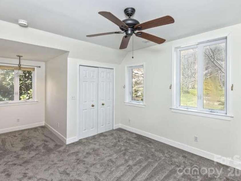 179 Marlborough Road, Asheville, NC 28804.  MLS# CAR4355391, YatesRealty ID 21844. 