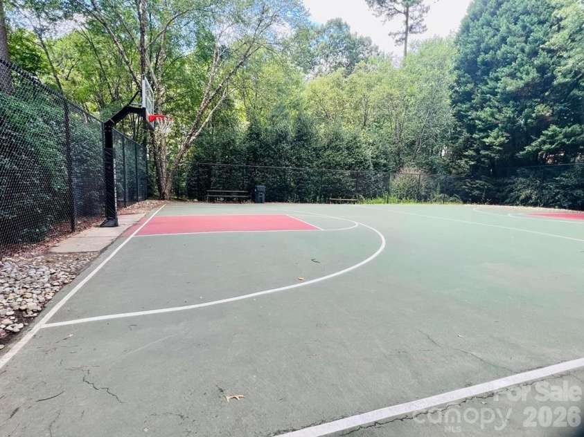 4432 Mountain Cove Drive, Charlotte, NC 28216.  MLS# CAR4379294, YatesRealty ID 21846. 