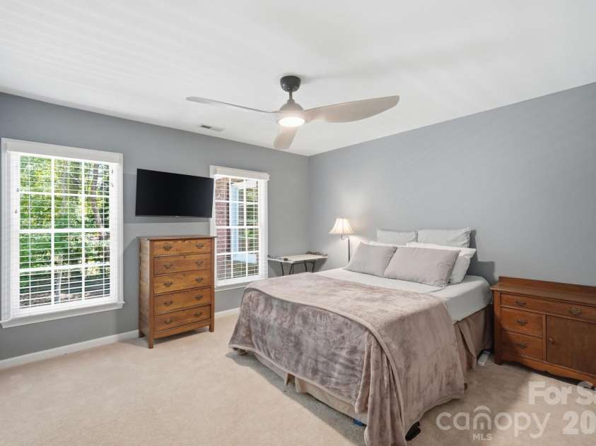 4432 Mountain Cove Drive, Charlotte, NC 28216.  MLS# CAR4379294, YatesRealty ID 21846. Bedroom 3