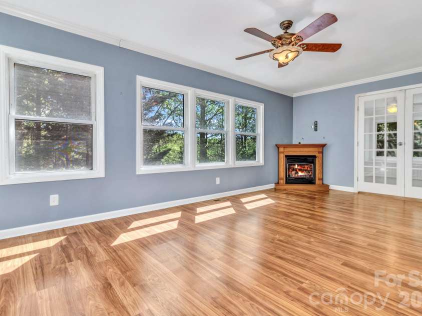 405 Deerfield Court, Hendersonville, NC 28792.  MLS# CAR4349057, YatesRealty ID 21847. 