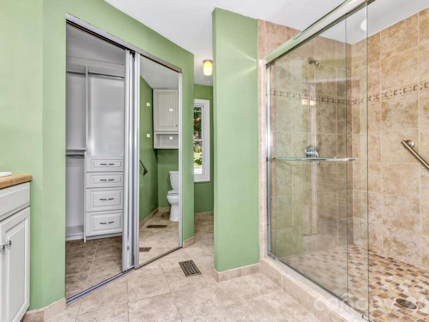405 Deerfield Court, Hendersonville, NC 28792.  MLS# CAR4349057, YatesRealty ID 21847. 
