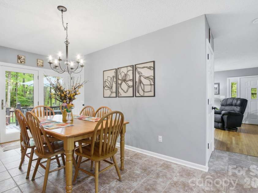 648 Cool Woods Drive, Boone, NC 28607.  MLS# CAR4374510, YatesRealty ID 21848. 