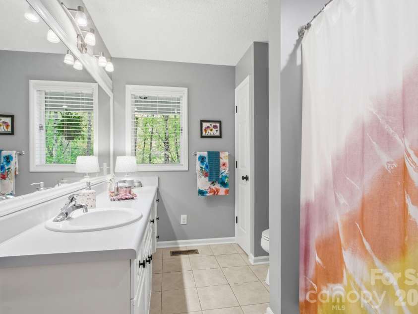648 Cool Woods Drive, Boone, NC 28607.  MLS# CAR4374510, YatesRealty ID 21848. 