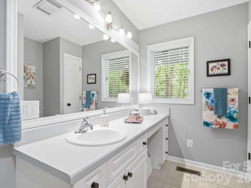 648 Cool Woods Drive, Boone, NC 28607.  MLS# CAR4374510, YatesRealty ID 21848. 