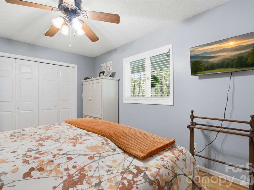 648 Cool Woods Drive, Boone, NC 28607.  MLS# CAR4374510, YatesRealty ID 21848. 