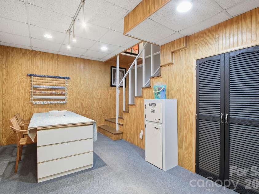 648 Cool Woods Drive, Boone, NC 28607.  MLS# CAR4374510, YatesRealty ID 21848. 