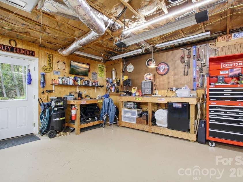 648 Cool Woods Drive, Boone, NC 28607.  MLS# CAR4374510, YatesRealty ID 21848. 