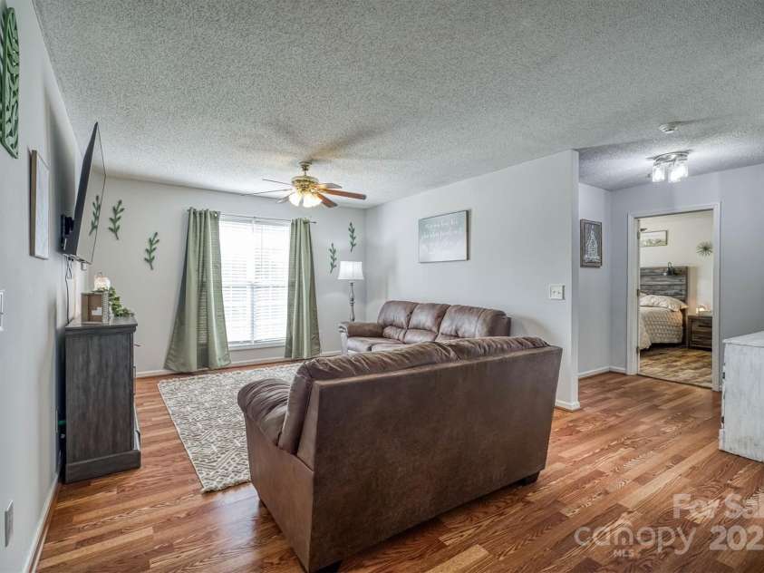 905 Severt Circle, Lenoir, NC 28645.  MLS# CAR4260581, YatesRealty ID 21848. 