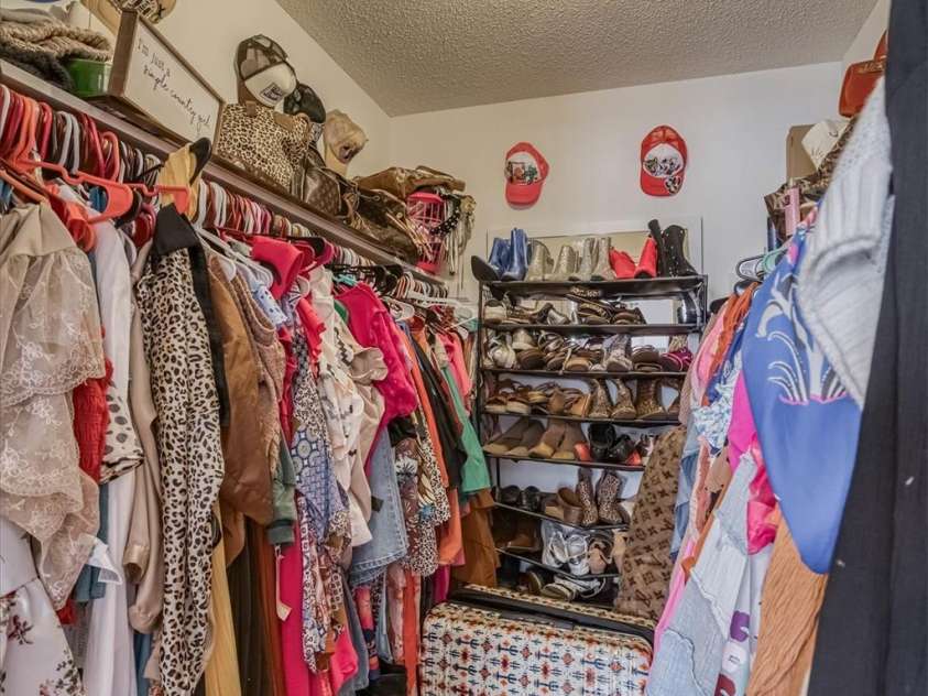 905 Severt Circle, Lenoir, NC 28645.  MLS# CAR4260581, YatesRealty ID 21848. 