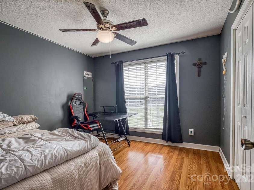 905 Severt Circle, Lenoir, NC 28645.  MLS# CAR4260581, YatesRealty ID 21848. 