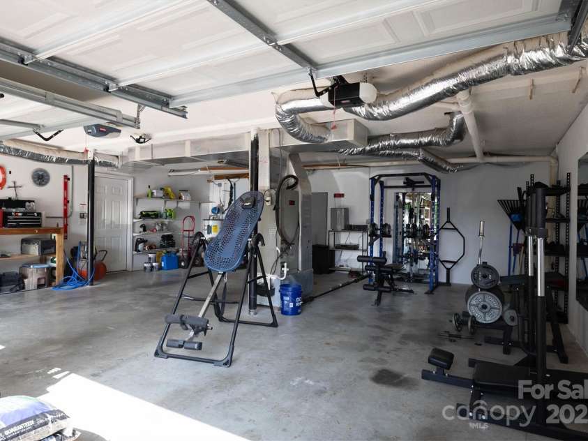 905 Severt Circle, Lenoir, NC 28645.  MLS# CAR4260581, YatesRealty ID 21848. 