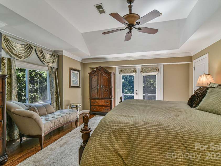 409 North Fork Road, Black Mountain, NC 28711.  MLS# CAR4284708, YatesRealty ID 2185. 