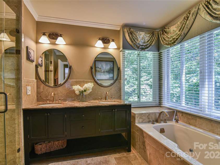 409 North Fork Road, Black Mountain, NC 28711.  MLS# CAR4284708, YatesRealty ID 2185. 