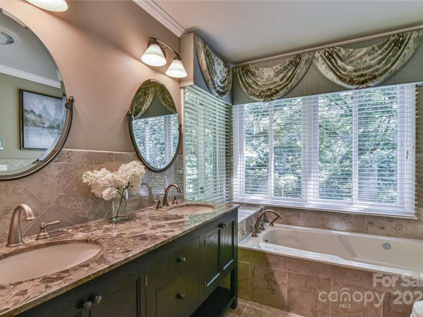 409 North Fork Road, Black Mountain, NC 28711.  MLS# CAR4284708, YatesRealty ID 2185. 