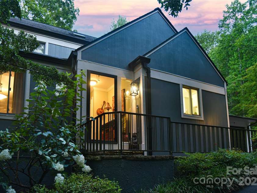 409 North Fork Road, Black Mountain, NC 28711.  MLS# CAR4284708, YatesRealty ID 2185. 