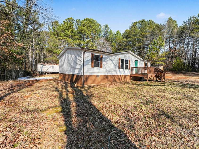 6423 Helens Way, Denver, NC 28037.  MLS# CAR4345966, YatesRealty ID 2185. 