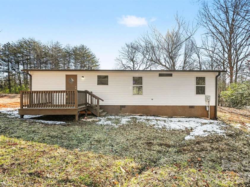 6423 Helens Way, Denver, NC 28037.  MLS# CAR4345966, YatesRealty ID 2185. 