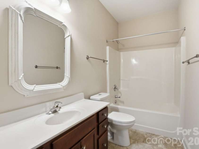 19762 Feriba Place, Cornelius, NC 28031.  MLS# CAR4378752, YatesRealty ID 21850. Guest Bathroom