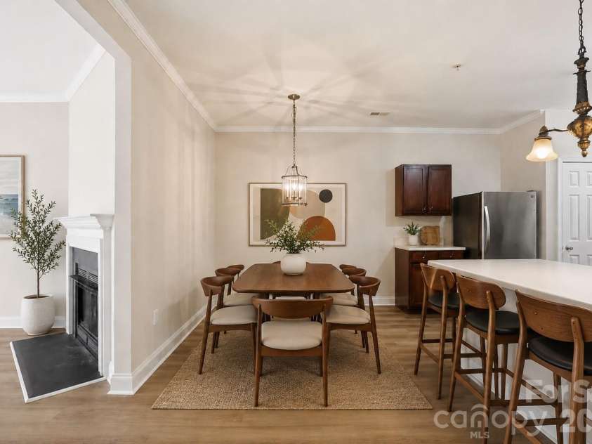 19762 Feriba Place, Cornelius, NC 28031.  MLS# CAR4378752, YatesRealty ID 21850. Mid Century Modern Theme!
