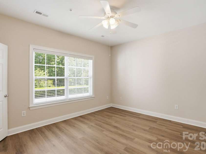 19762 Feriba Place, Cornelius, NC 28031.  MLS# CAR4378752, YatesRealty ID 21850. Primary Bedroom