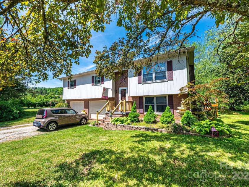 2734 Haas Lane, Lenoir, NC 28645.  MLS# CAR4248439, YatesRealty ID 21850. 