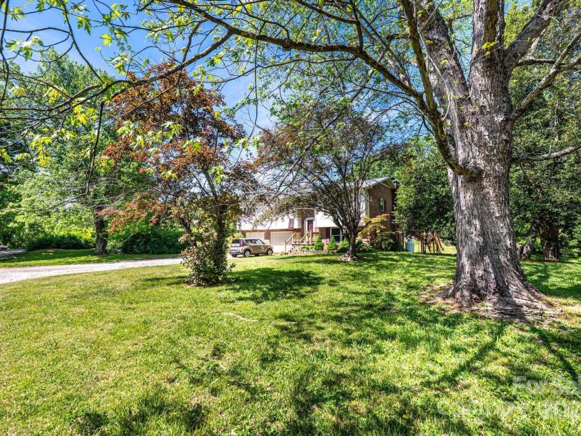 2734 Haas Lane, Lenoir, NC 28645.  MLS# CAR4248439, YatesRealty ID 21850. 