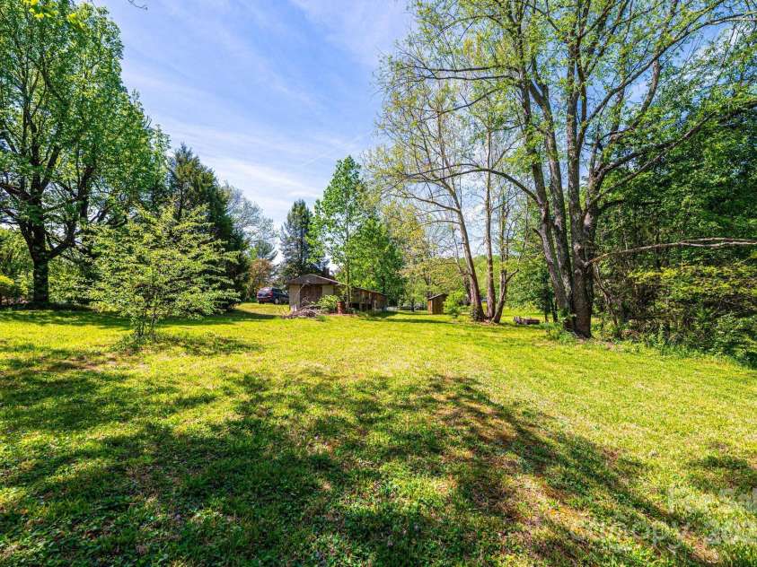 2734 Haas Lane, Lenoir, NC 28645.  MLS# CAR4248439, YatesRealty ID 21850. 