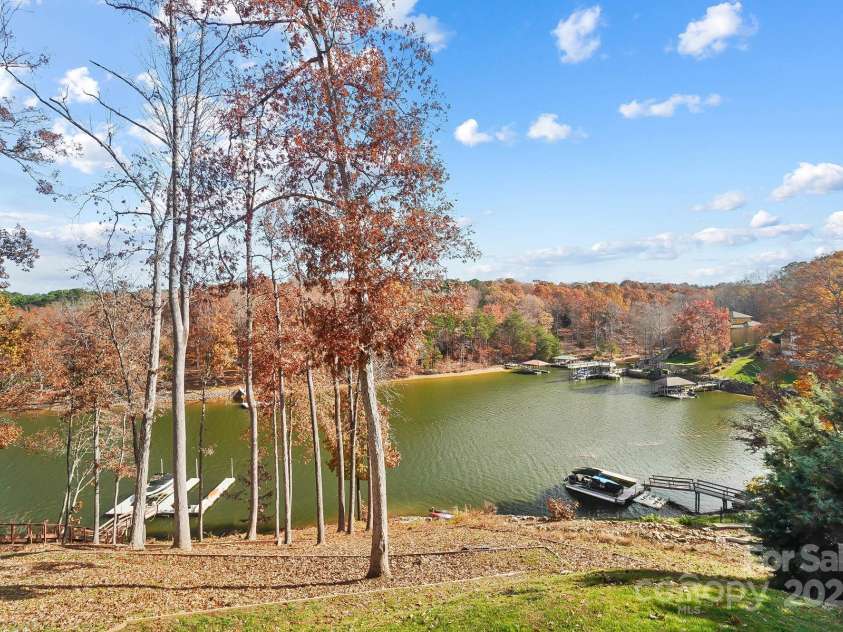 226 Hermance Lane, Mooresville, NC 28117.  MLS# CAR4234805, YatesRealty ID 21851. Breathtaking Views