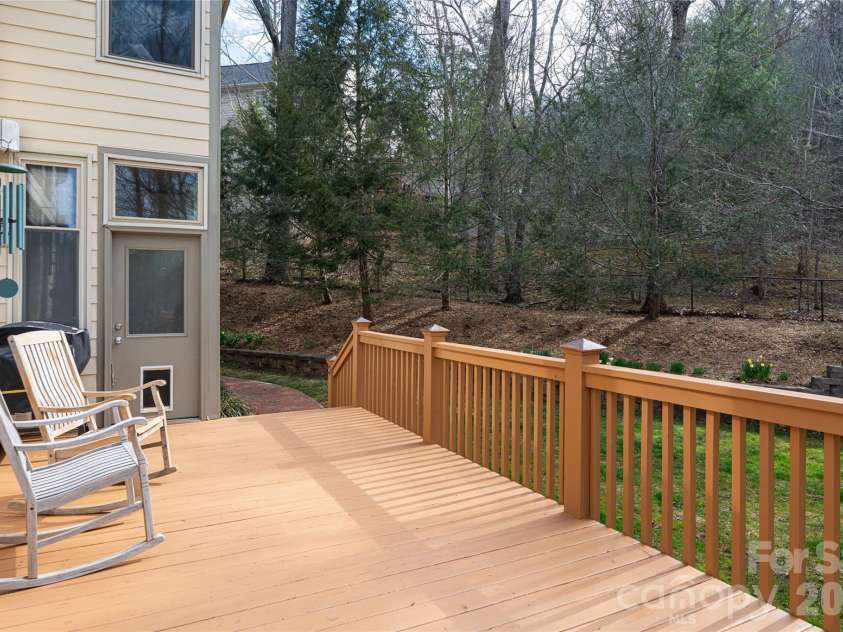 39 Windover Drive, Asheville, NC 28803.  MLS# CAR4352682, YatesRealty ID 21851. Back porch