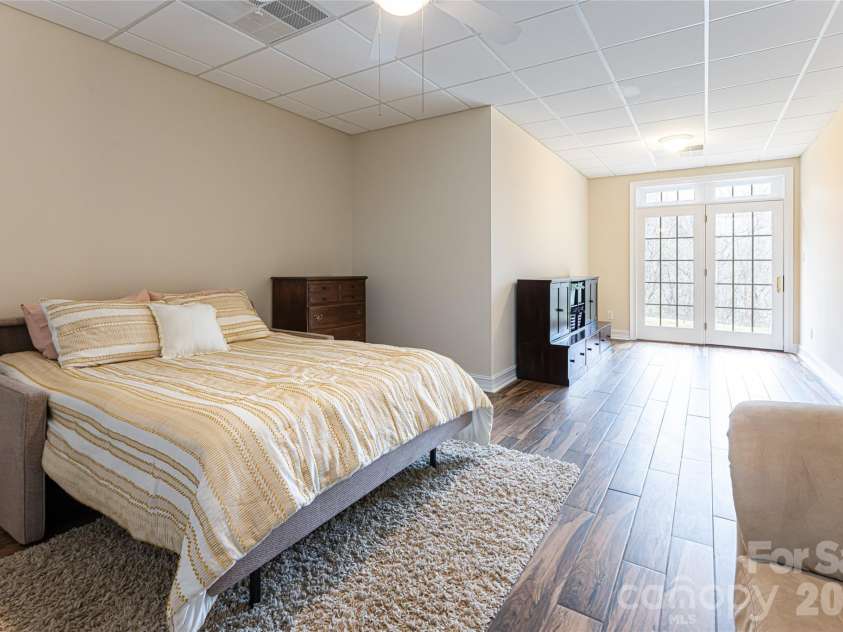 39 Windover Drive, Asheville, NC 28803.  MLS# CAR4352682, YatesRealty ID 21851. Lower bedroom/bonus room