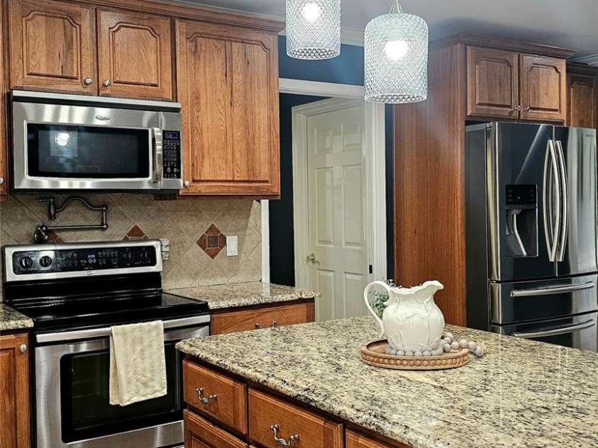 1121 Smith Street, Albemarle, NC 28001.  MLS# CAR4371673, YatesRealty ID 21852. 