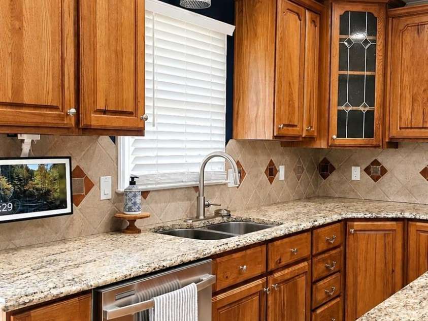 1121 Smith Street, Albemarle, NC 28001.  MLS# CAR4371673, YatesRealty ID 21852. 