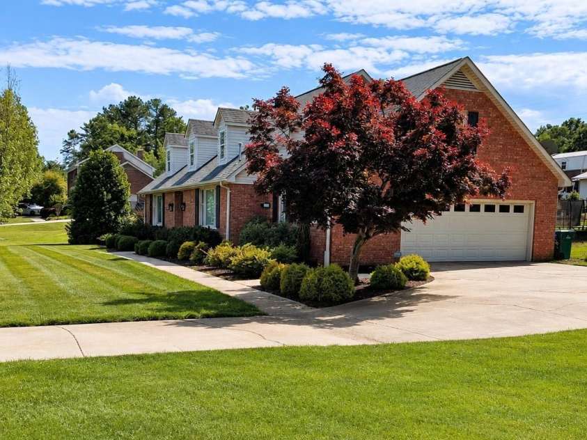 1121 Smith Street, Albemarle, NC 28001.  MLS# CAR4371673, YatesRealty ID 21852. 
