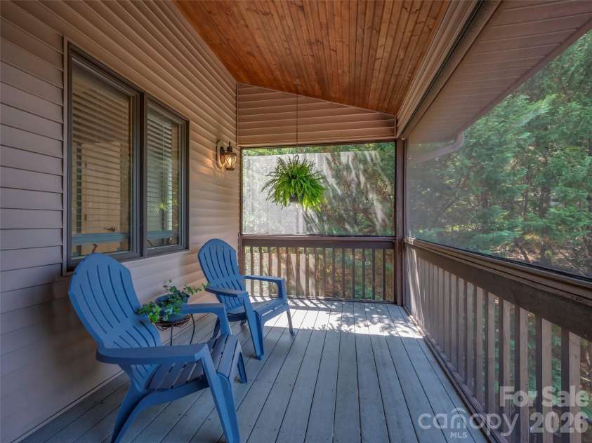 117 Eagles Crest Way, Lake Lure, NC 28746.  MLS# CAR4334986, YatesRealty ID 21853. 