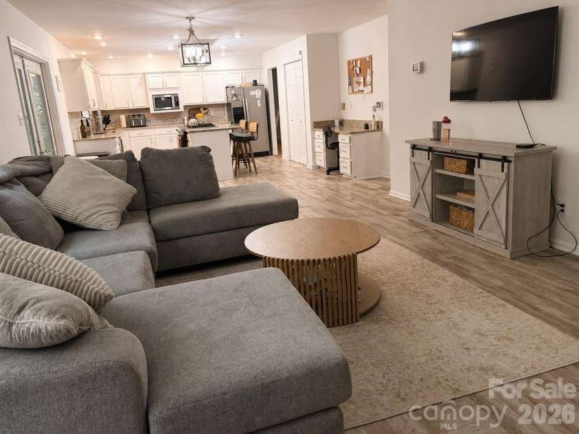 14522 Harbor Estate Road, Charlotte, NC 28278.  MLS# CAR4382259, YatesRealty ID 21853. 