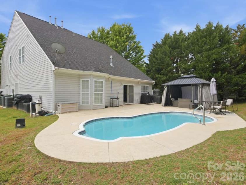 1103 Ross Brook Trace, York, SC 29745.  MLS# CAR4378430, YatesRealty ID 21854. Backyard